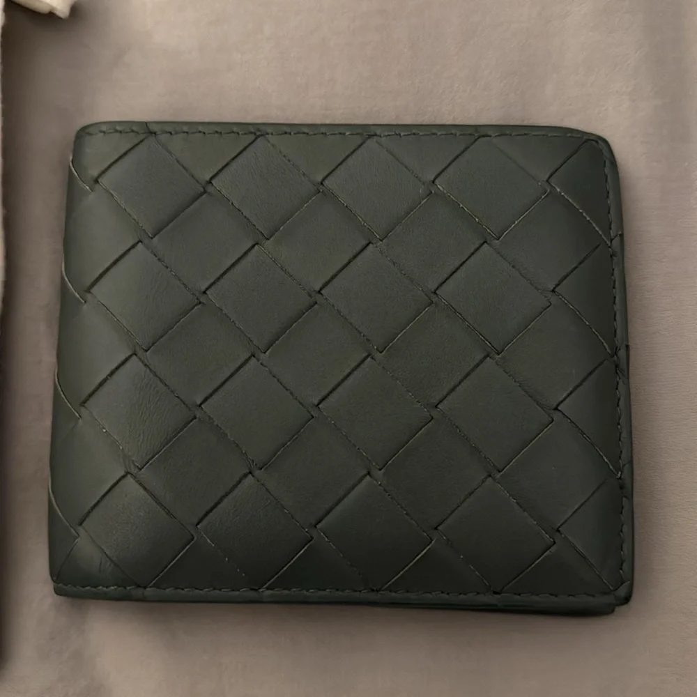 Bottega Veneta Intrecciato Bi-Fold Wallet